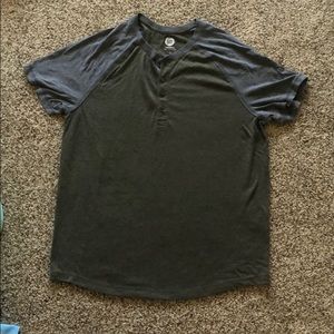 EXPRESS —men’s short sleeve shirt